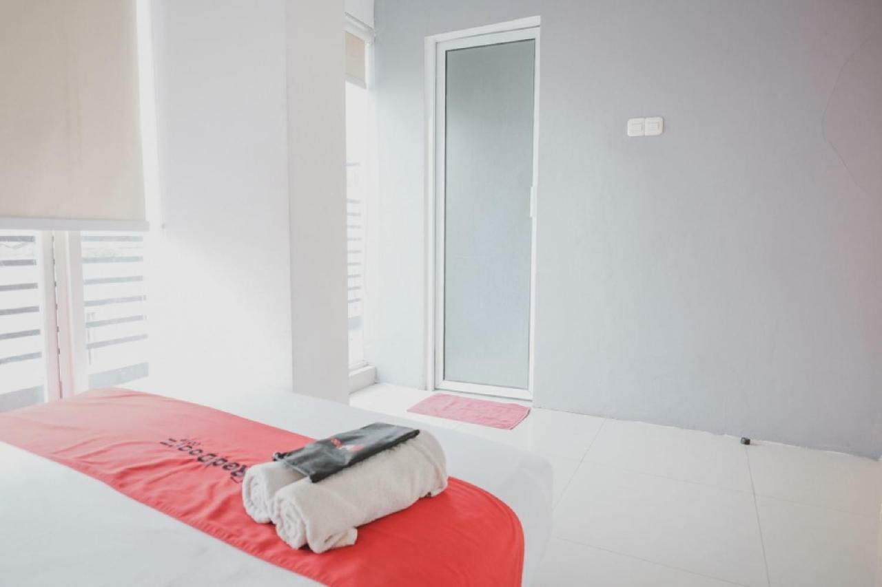 Reddoorz Plus @ Kapuk Business Park Cakarta Dış mekan fotoğraf